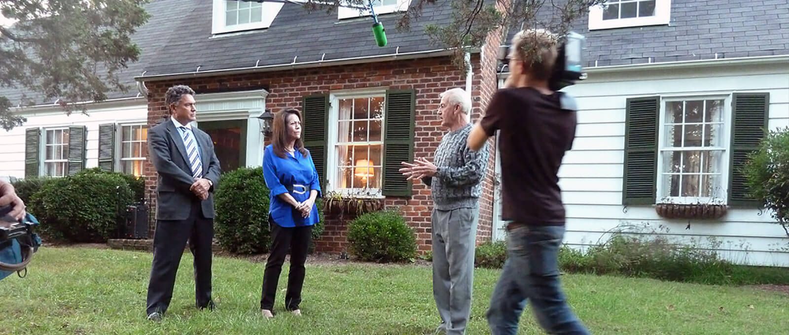John and Suzanne Peniche in Lynchburg in front of their home in which Elizabeth Haysom’s parents were murdered in 1985.